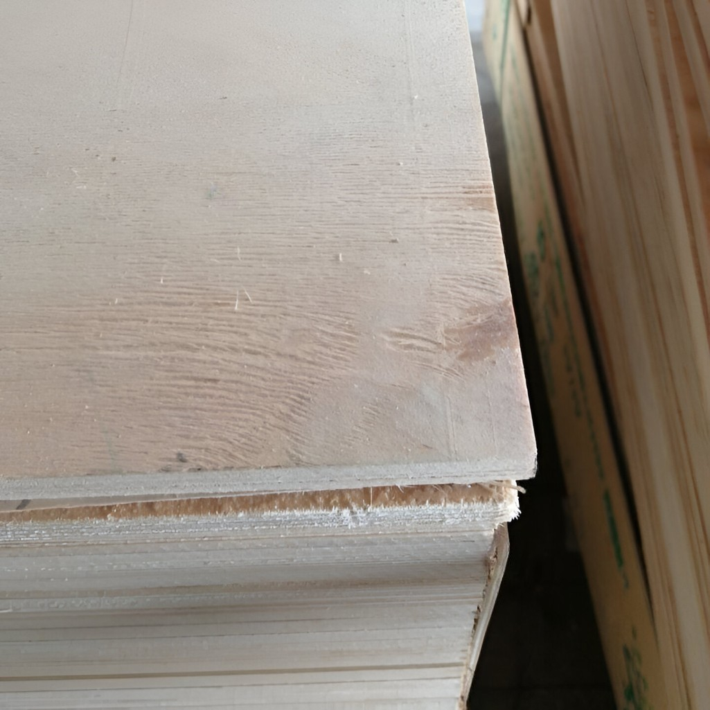 Фанера строительная ФК, сорт 4/4, береза 10х1525x1525 мм, для внутренних работ