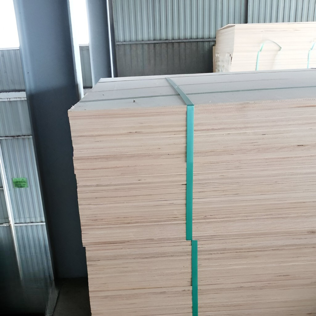 Фанера строительная ФК, сорт 4/4, береза 15х1525x1525 мм, для внутренних работ