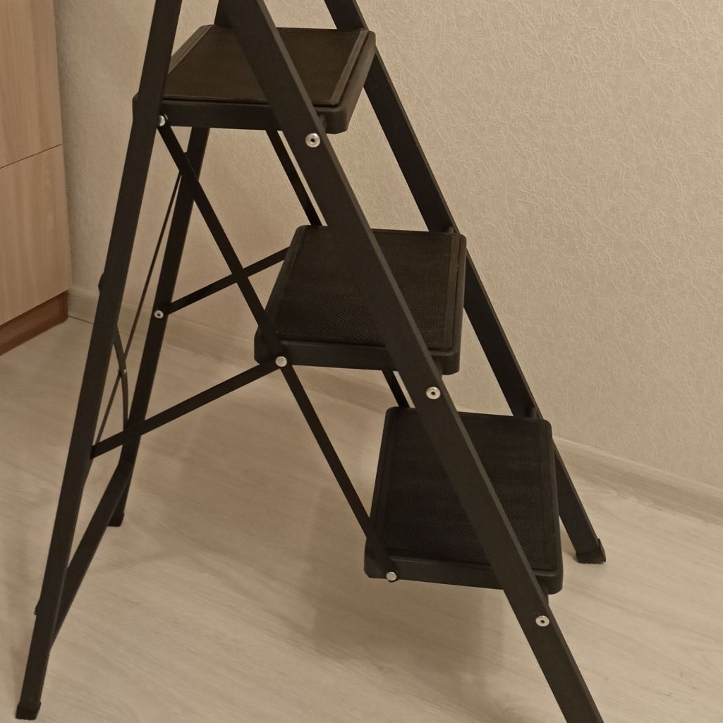 Лестница-стремянка c широкими ступенями Алюмет MK803C, 3 ступени, 1 секция, стальная, нагрузка до 150 кг