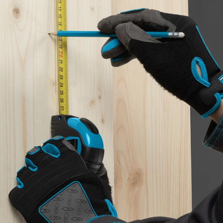 Рулетка Gross Schlagfest 31111, 3 м, 19 мм, магнитный обрезиненный зацеп, двухсторонняя шкала, нейлоновое покрытие