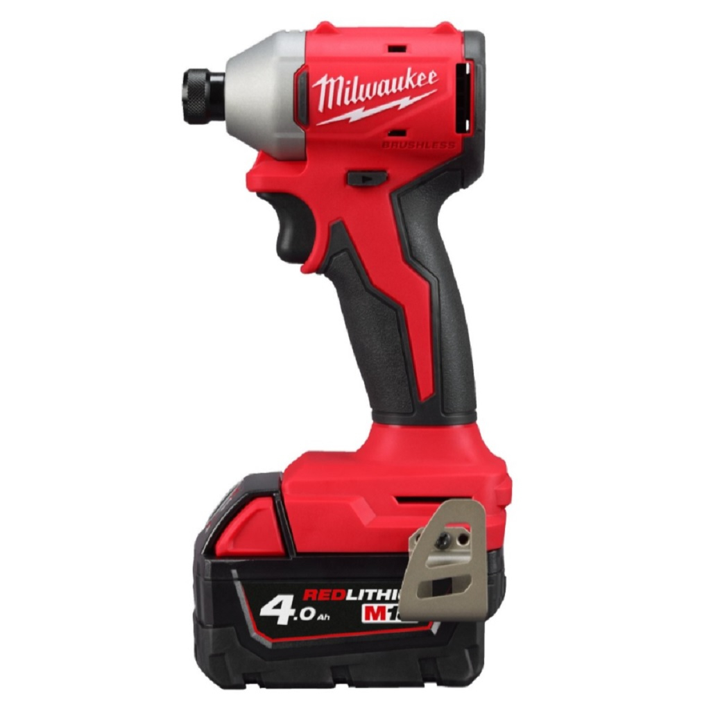 Винтоверт аккумуляторный Milwaukee M18 BLIDRCMC-402C, 18В, 192 Hм, 2 акк х 4Ah+з.у.