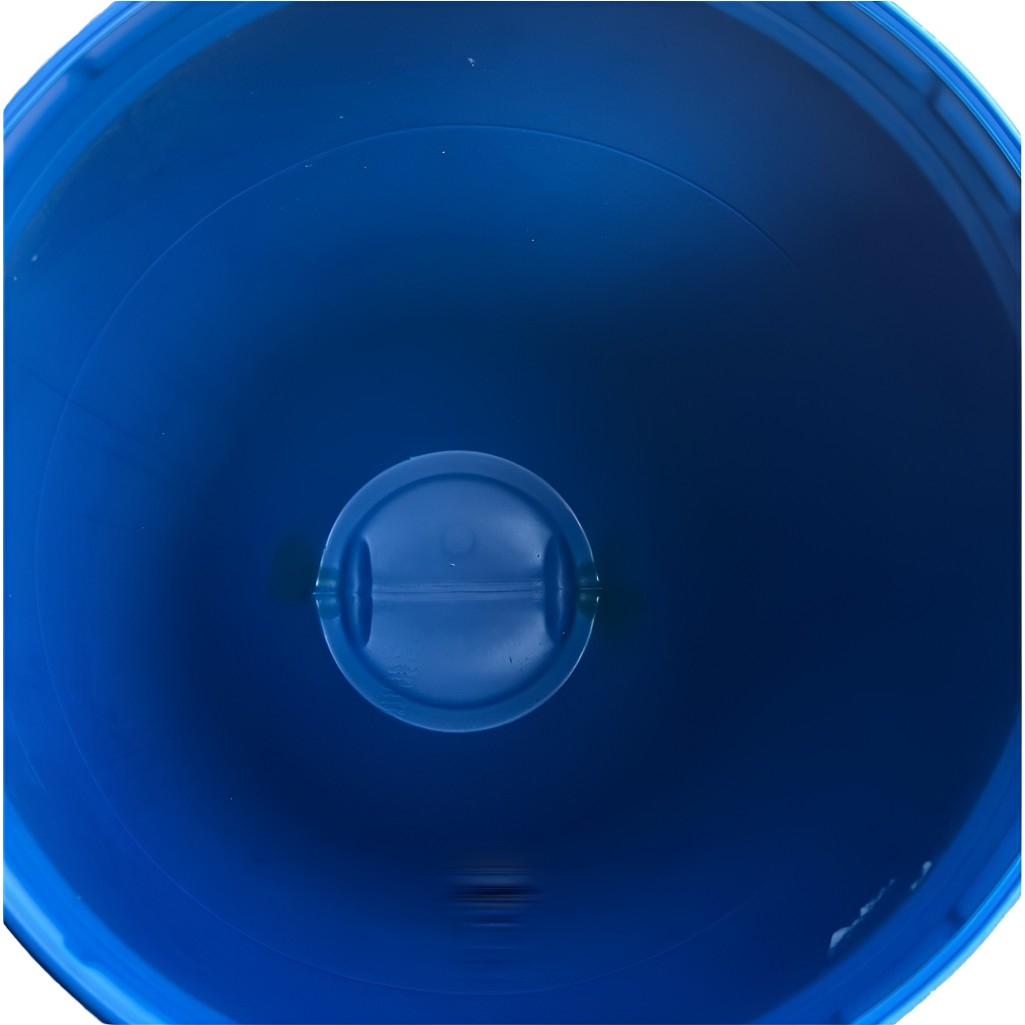 Бочка 170 литров, вымытая, полиэтиленовая, с крышкой на железном обруче, синяя