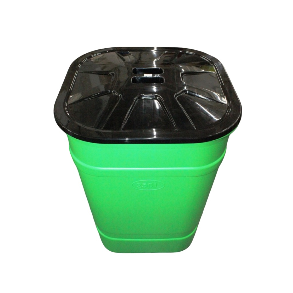 Бочка-бак с крышкой Альтернатива М1626, объем 250 л, цвет в ассортименте