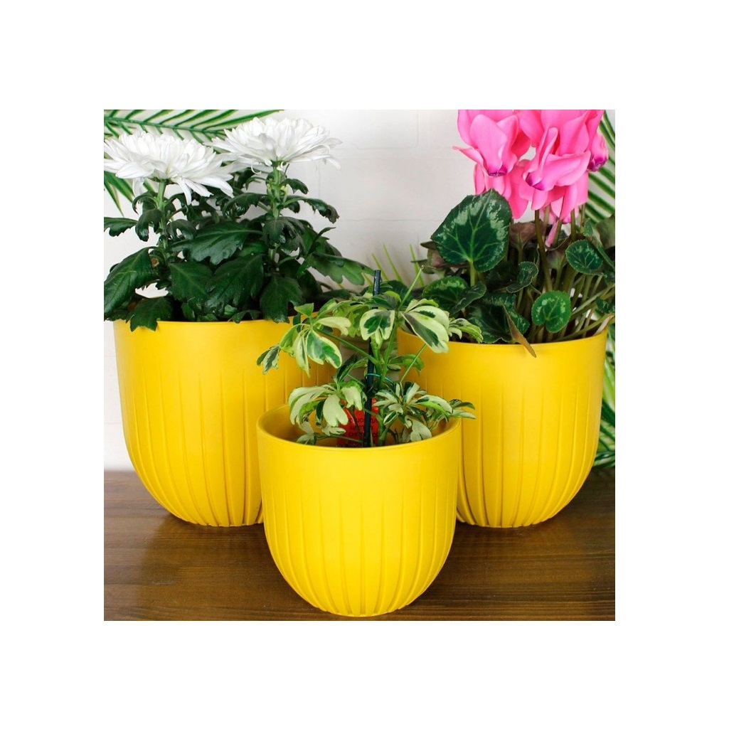 Горшок Альфа Медовый, с вкладкой, объем 2.9 л, 17х16 мм, полипропилен