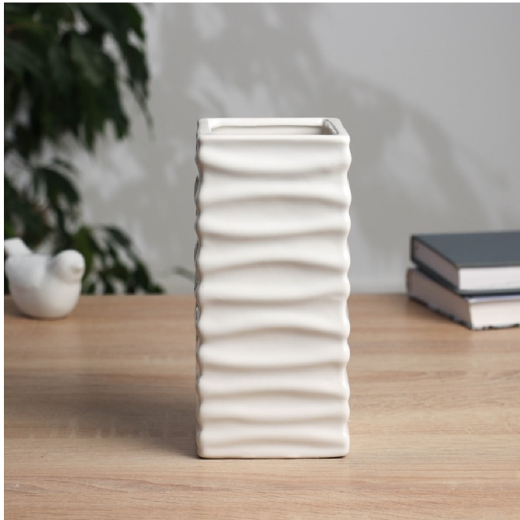 Ваза для цветов и сухоцветов Тьяго, полосы, керамика, настольная, 9х19 см, белый
