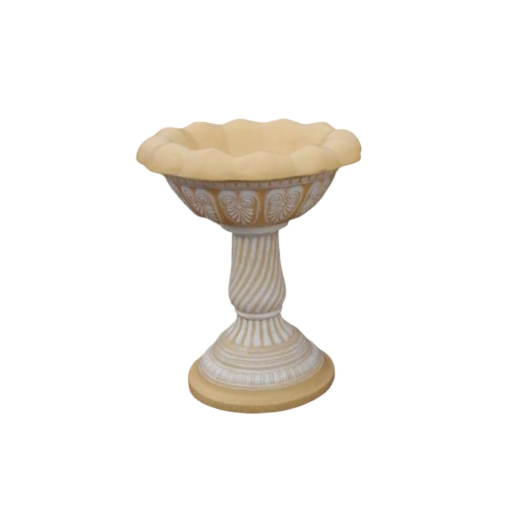 Ваза садовая Высокая, на витой ножке, бетонная, белые вензеля