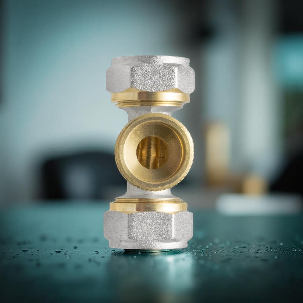 Тройник резьбозажимной 20-3/4