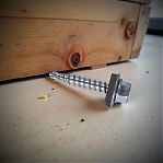 Саморез кровельный с шайбой EPDM Жесть УТ-00002793 оцинкованная сталь, 5.5х65 мм, упаковка 30 шт, контейнер 0.28 л