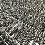 Секция заборная 3D Гиттер 1730х3000 мм, ячейка 200х60 мм, d 3.8 мм, сетка оцинкованная, серебристый цвет