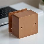 Коробка распределительная Ruvinil 65015К  для кабель-каналов, 85х85х45 мм, коричневая