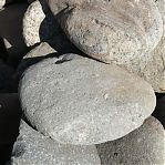 Камень натуральный Булыжник фракция 60-80 мм, отборный, плоский, цвет серый, от 1 кг