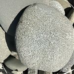 Камень натуральный Булыжник фракция 100-150 мм, отборный, плоский, цвет серый, от 1 кг