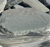 Камень натуральный Златолит фракция 15-30 мм, галтованный, цвет зеленый, от 1 кг