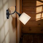 Бра Reluce 04217-0.2-01 BK светильник настенный, 60 Вт, Е27, металл, дерево, белый