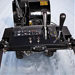 Снегоуборщик бензиновый Champion ST662E, двухступенчатый, металлический шнек, 4800 Вт