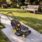 Газонокосилка бензиновая HUTER GLM-5.0 SP самоходная, травосборник 50 л, 3700 Вт