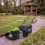 Газонокосилка аккумуляторная Greenworks GD40LM46SP 40В самоходная, травосборник 55 л, АКБ 4 A•ч, зарядное устройство