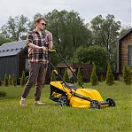 Газонокосилка электрическая Denzel GMC-2000 96630 травосборник 45 л, 2000 Вт