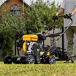 Скарификатор-аэратор бензиновый Denzel SAG-400 57802, травосборник 30 л, 5150 Вт