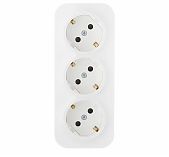 Розетка 3-местная Legrand Quteo 782238 с заземлением, накладная, белая