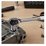 Ключ трещоточный с реверсом Gross 14052, цельнометаллический, 255 мм, хром