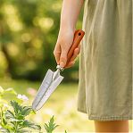 Совок садовый Grinda 8-421113, узкий, нержавеющая сталь, деревянная ручка, длина 290 мм