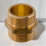 Ниппель резьбовой Elsen  1 1/2"-1 1/2" НР-НР EBF15.112, равнопроходной, латунь
