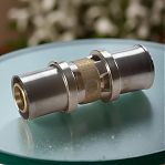 Муфта-пресс Giacomini 20х20 мм RM102Y007, прямая, соединительная, латунь