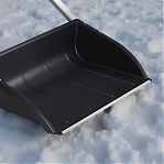 Лопата для снега Альтернатива 226886, скрепер, с металлической ручкой, 277х730х1305 мм