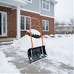 Лопата для снега Центроинструмент Бедуин ЦИ 0365, алюминиевая рукоятка, пластик, скрепер