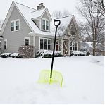 Лопата для снега Центроинструмент Felicita 2471, деревянная рукоятка, поликарбонат