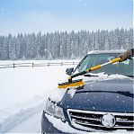 Щетка-сметка для снега Denzel 55326 со скребком, телескопическая, автомобильная, пластик, 750-1120 мм