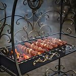 Мангал стальной Вегас, с дровницей и подвесом для казана, 1050х1500х2200 мм