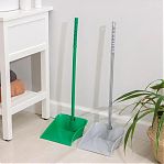 Совок для мусора ЗПИ Альтернатива М1022, пластиковый длинный черенок, 250х280х710 мм