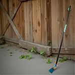 Щётка уличная ЦентроИнструмент Felicita 2563, с деревянной ручкой, волокно 75 мм, длина 151 см