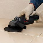 Шлифмашина угловая DWT WSP26-230 TSQ, сетевая, диаметр диска 230 мм, 2600 Вт