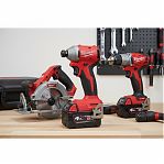 Винтоверт аккумуляторный Milwaukee M18 BLIDRCMC-402C, 18В, 192 Hм, 2 акк х 4Ah+з.у.