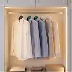 Вешалка-плечики универсальная, пластиковая, цвет в ассортименте